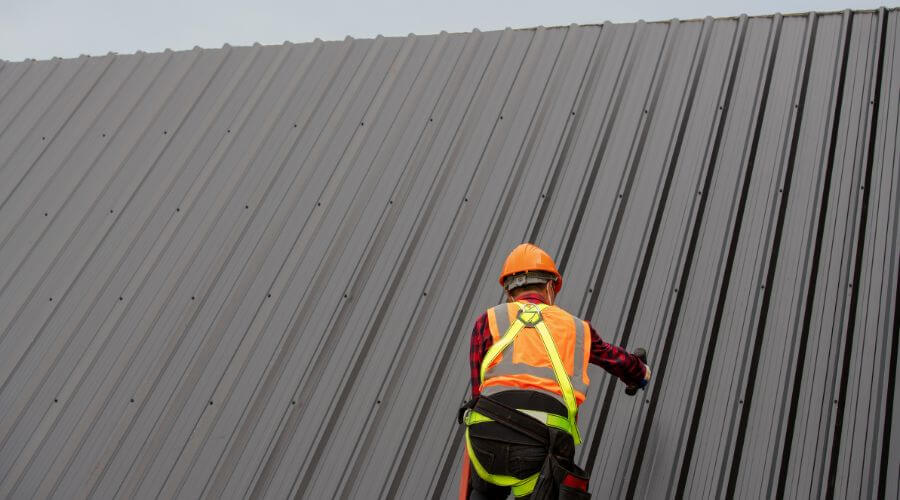 Expert Emergency Roof Repairs services in Armona, CA